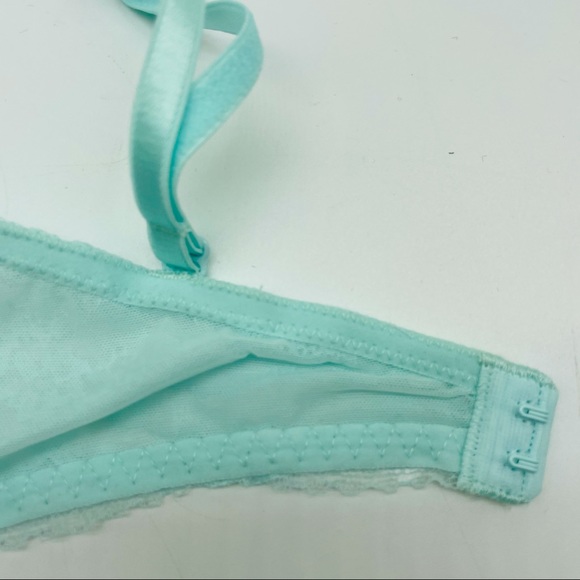 36C Victoria's Secret Designer Collection Lace Bra - Picture 9 of 10